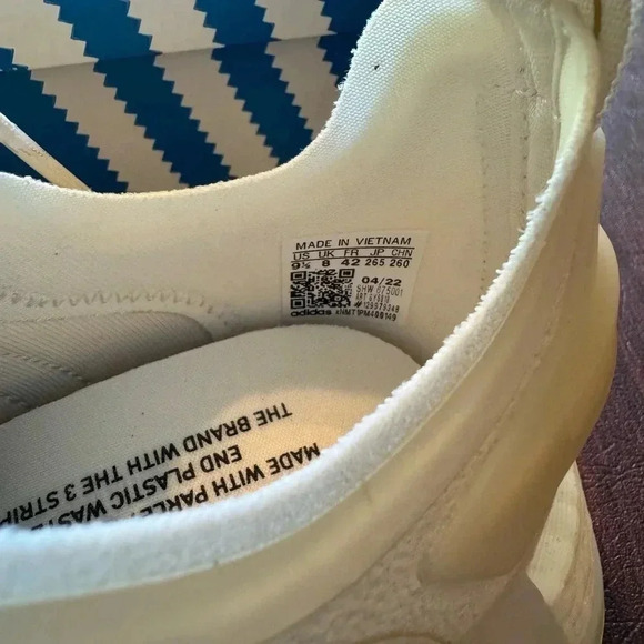 ADIDAS NMD_V3 WOMEN’S SNEAKERS SIZE 9.5 - Picture 6 of 8